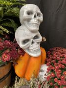  Emeletes Halloweeni koponya dekoráció led világítással 29,5 cm